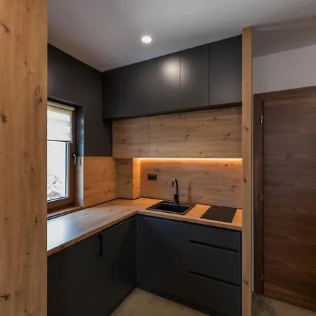 Lakeside Aparthotel 3*