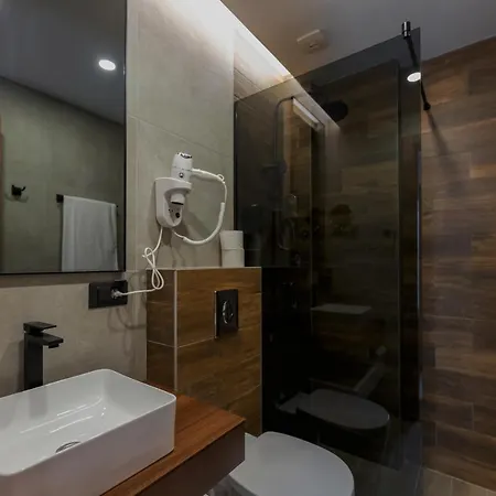 Aparthotel Lakeside *